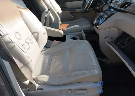 2011 Honda Odyssey Touring/Touring Elite from USA, damaged, VIN 5FNRL5H92BB027333